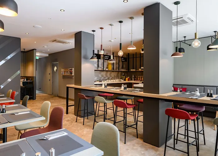 Hotel Mercure München-schwabing 3*