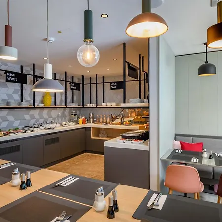 Mercure Schwabing מלון